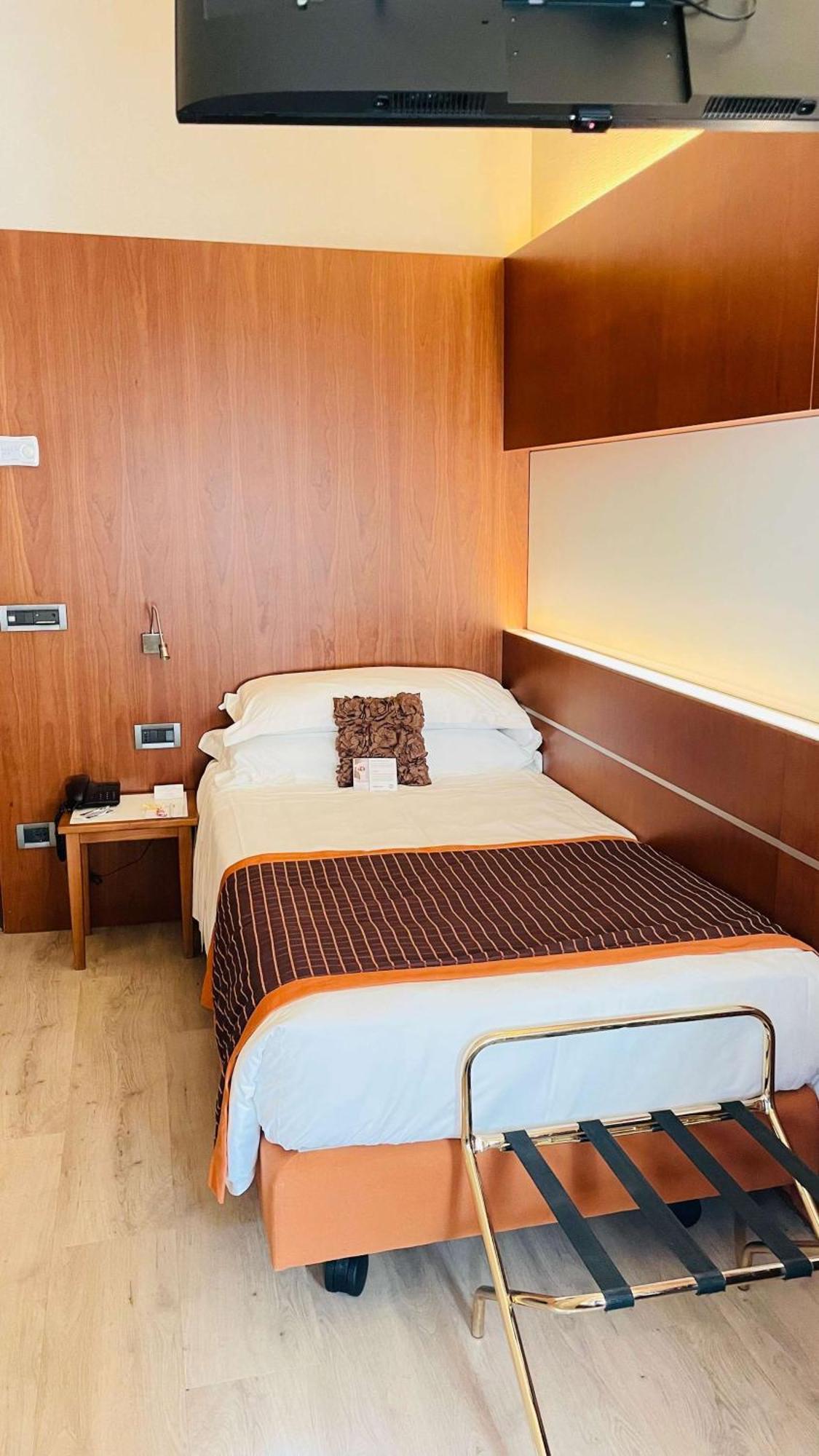 Best Western Madison Hotel Milan Extérieur photo